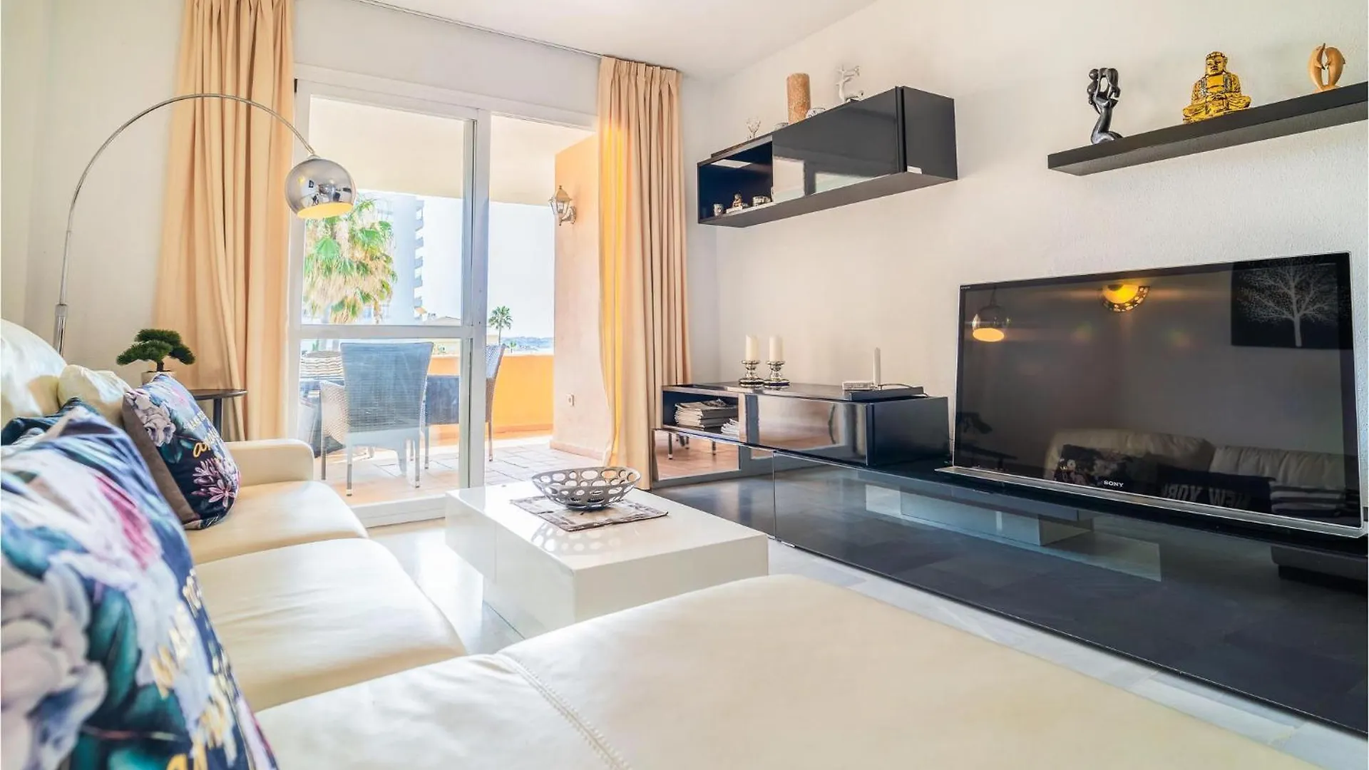 2 Bedroom Awesome Apartment In La Cala De Mijas Spain