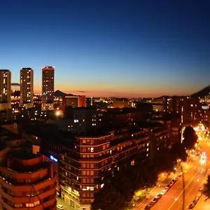 Superviews: Private With Bath, Parking & Netflix , Bilbao Spain
